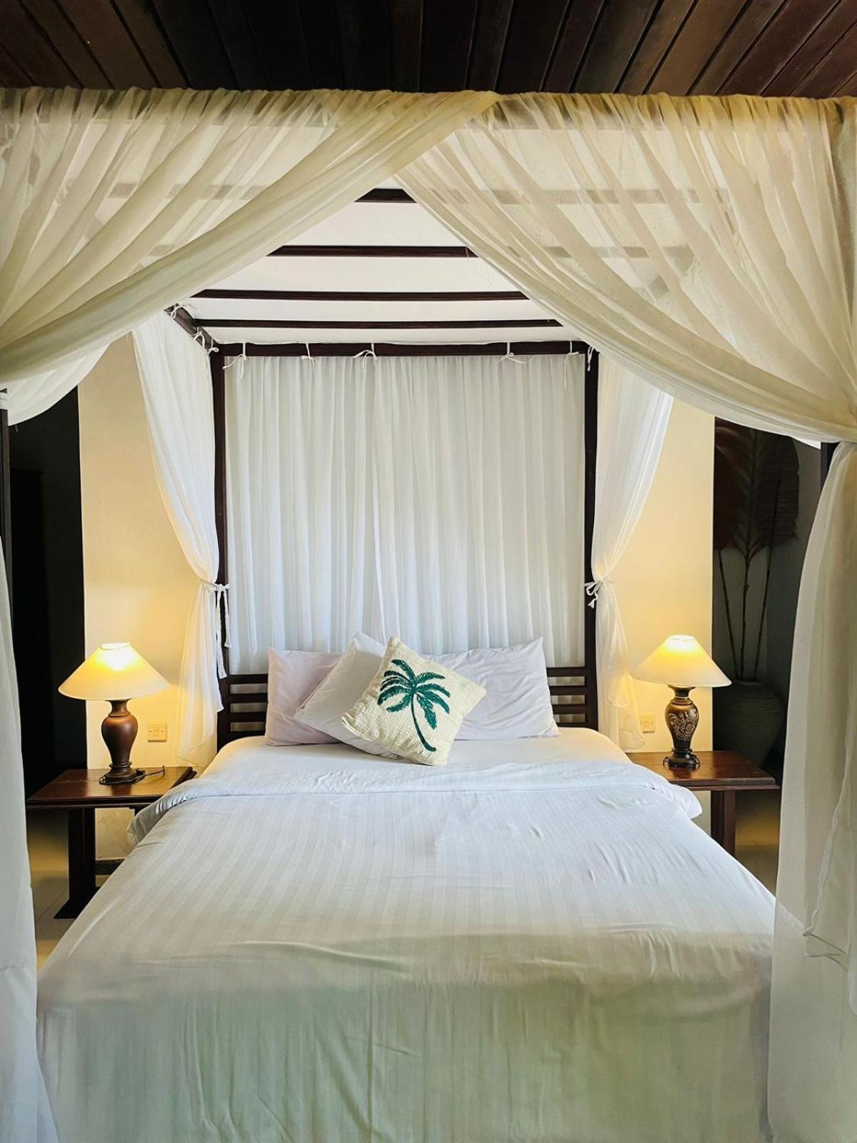 Bali Munduk Delux Bungalow Villa ซีงาราจา ภายนอก รูปภาพ