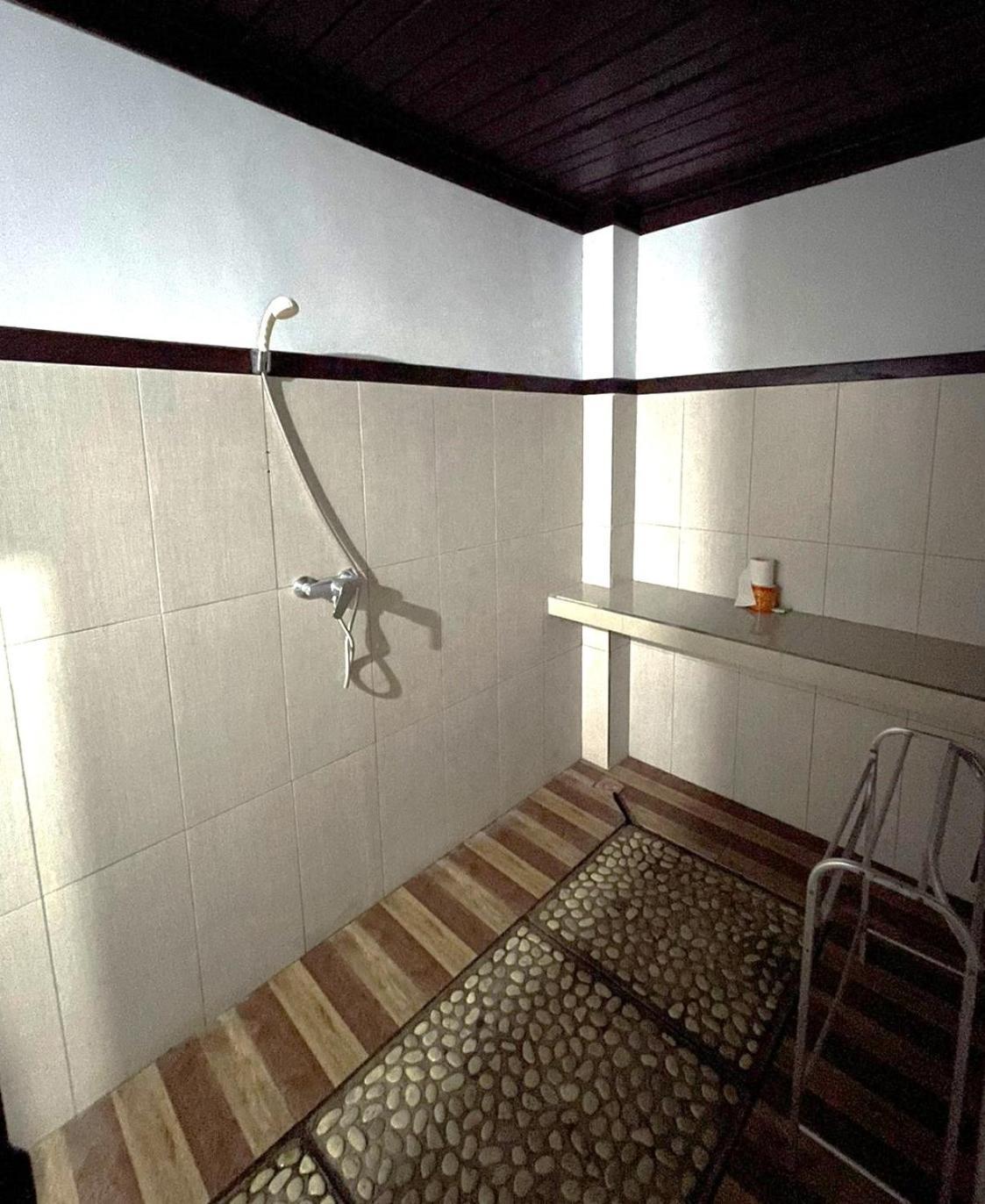Bali Munduk Delux Bungalow Villa ซีงาราจา ภายนอก รูปภาพ